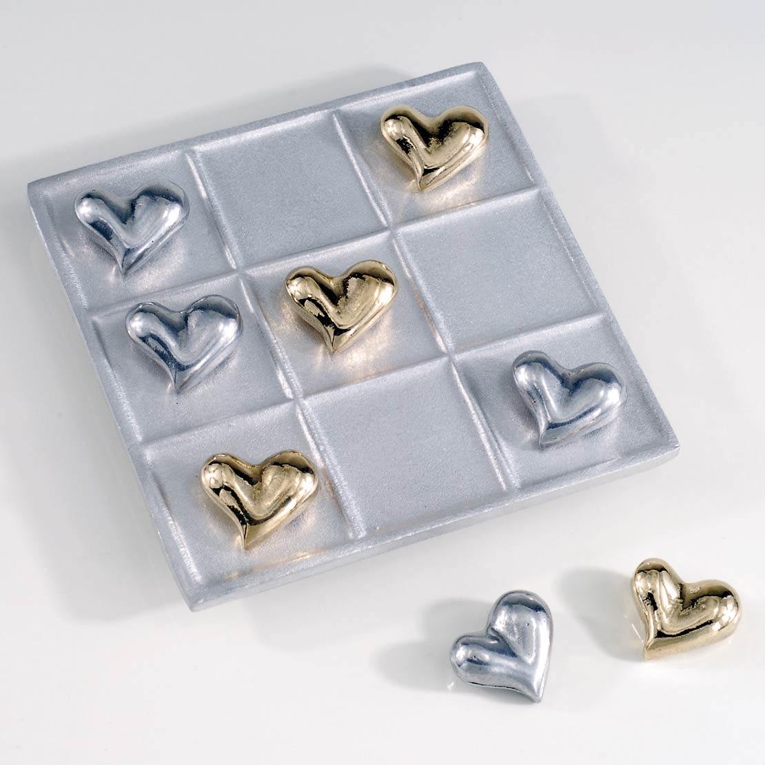 Handmade metal Tic Tac Toe / Hearts